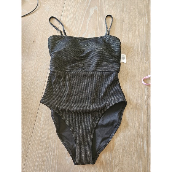 Old navy women's bathing suits size M - Picture 3 of 3